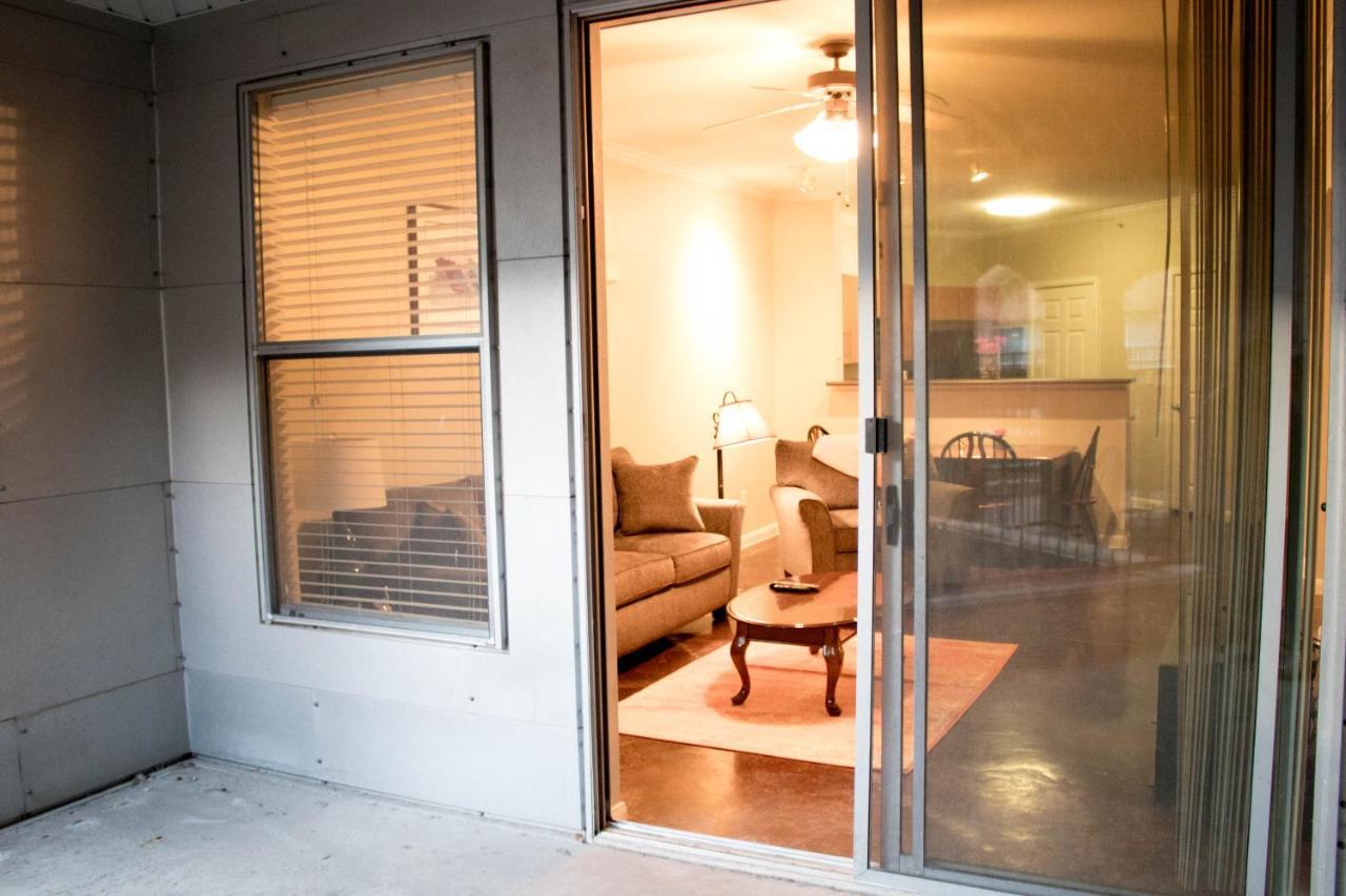 Downtown Dallas Beautiful Poolside Apartment Εξωτερικό φωτογραφία
